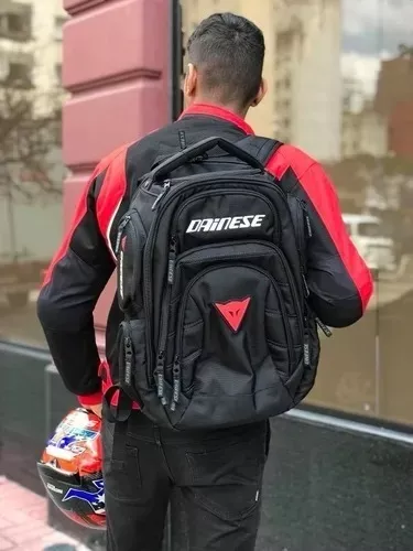 D_NQ_NP_934317-MLB50018126439_052022-O-mochila-dainese-d-gambit-preta