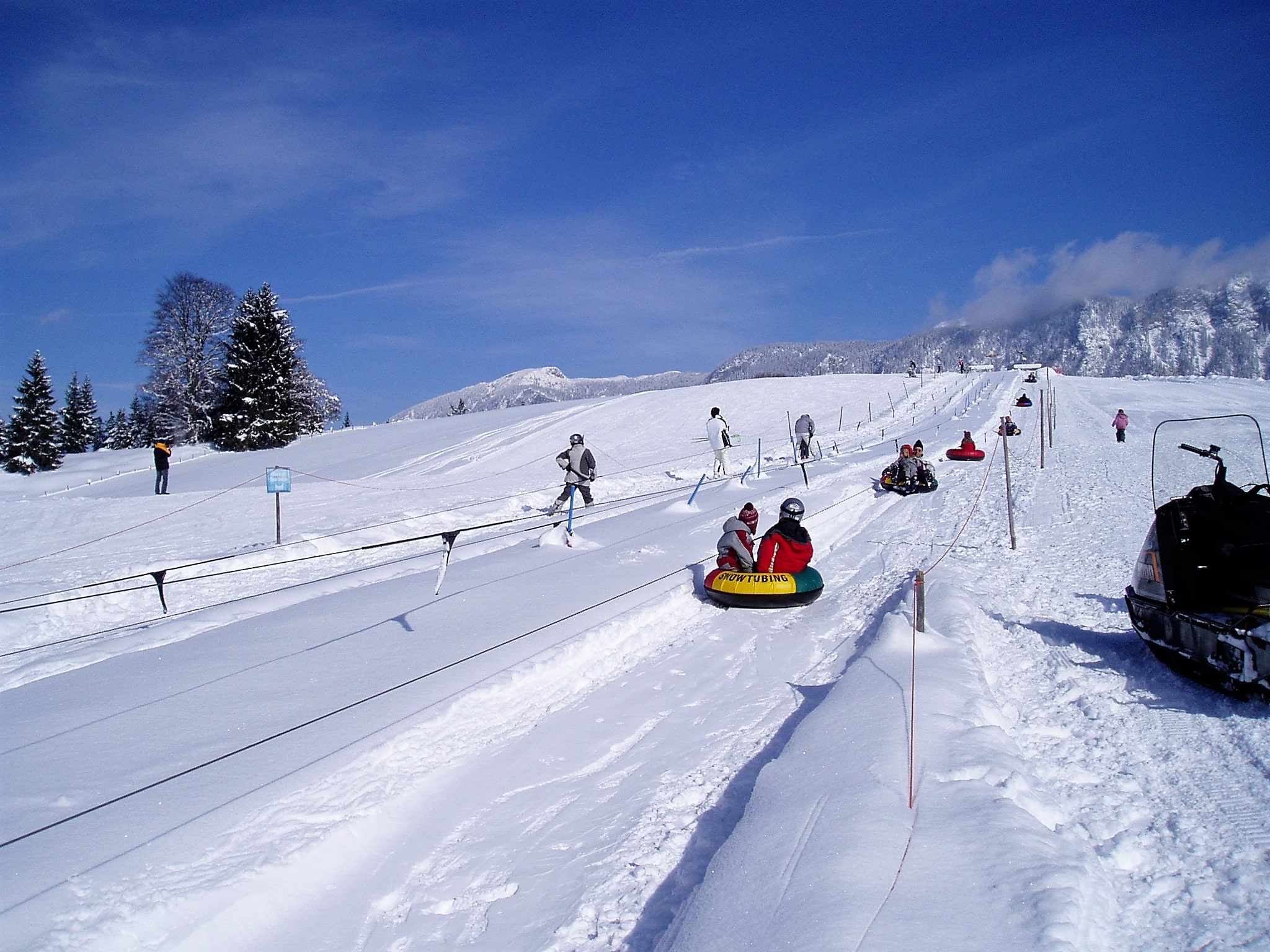 Multi Snowtubing -min